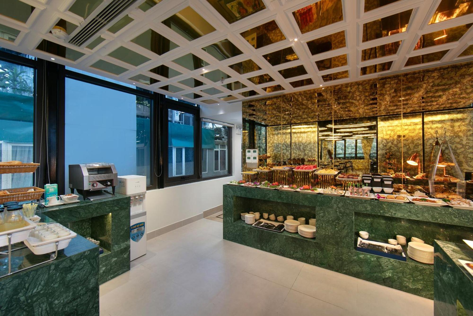 Le Premier Hotel & Rooftop Bar ฮานอย ภายนอก รูปภาพ
