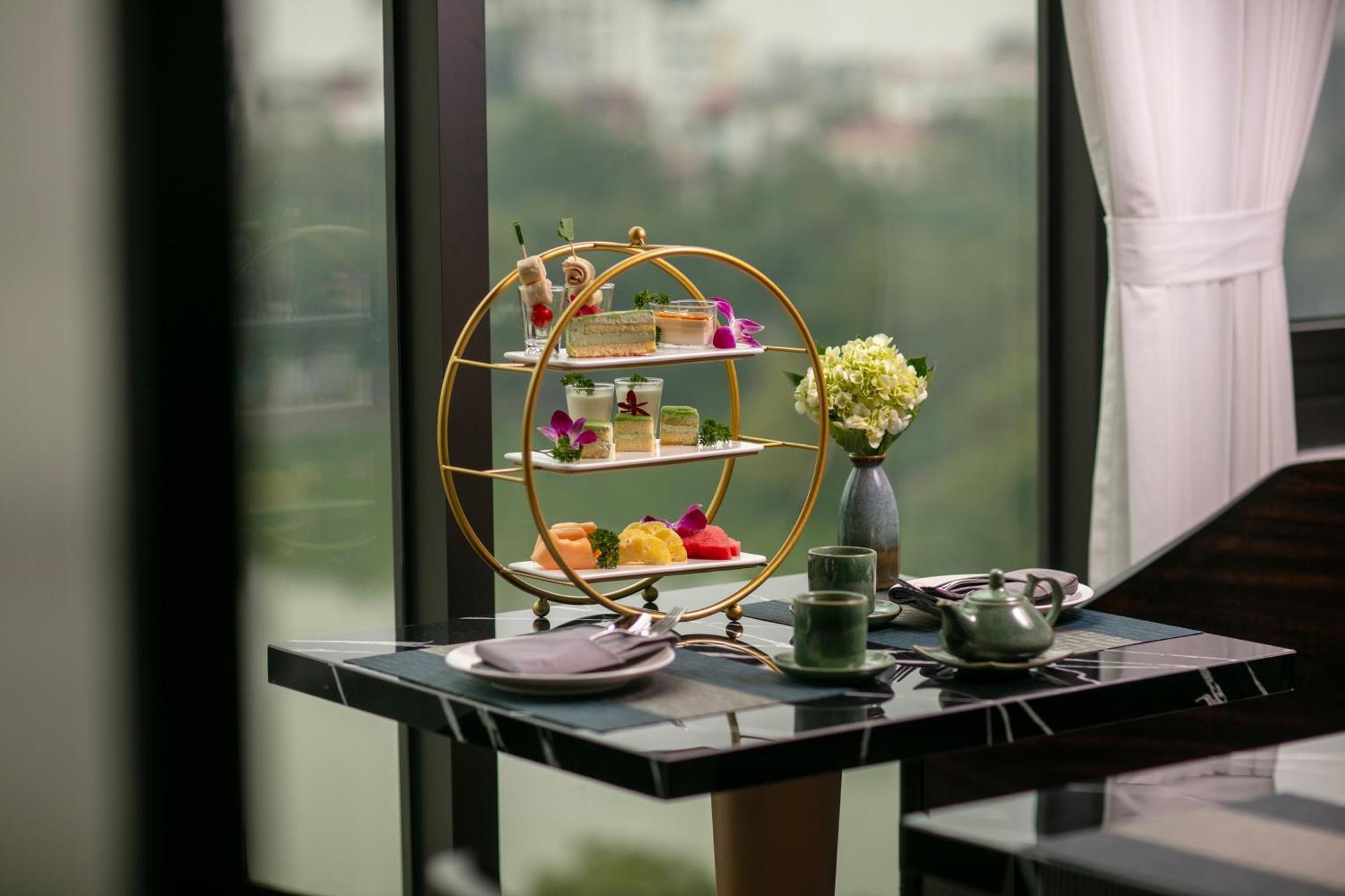 Le Premier Hotel & Rooftop Bar ฮานอย ภายนอก รูปภาพ