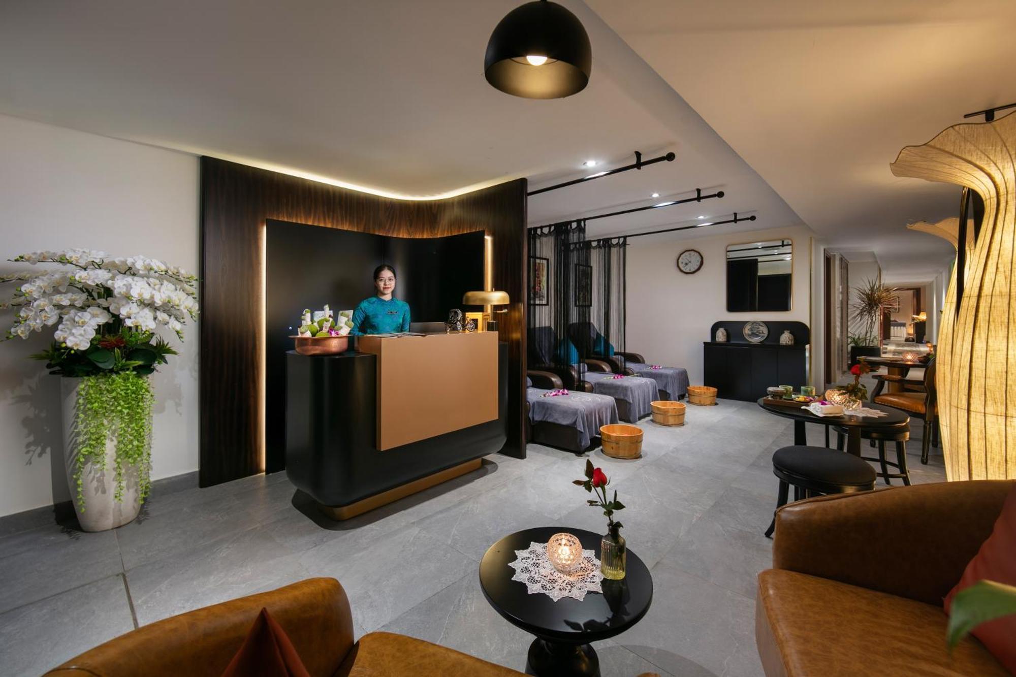 Le Premier Hotel & Rooftop Bar ฮานอย ภายนอก รูปภาพ